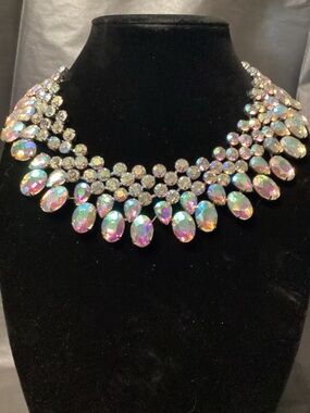 Iridescent Teardrop Statement Necklace - Women Jewelry